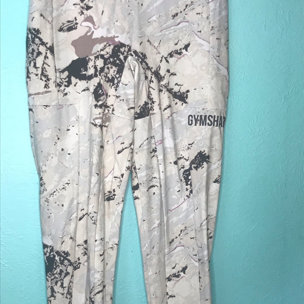 ORI LEGGINGS

Gymshark Womens marble leggings - Picture 3 of 6